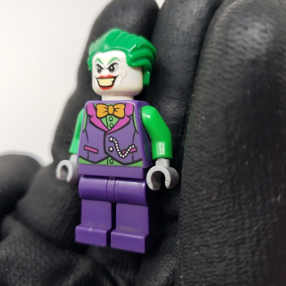 LEGO Super Heroes Batman II The Joker Minifigure Minifig People - Picture 10 of 16